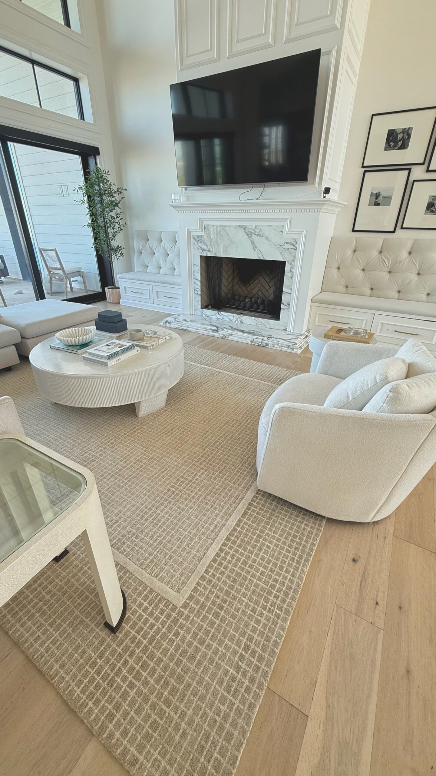 Christine Andrew home - neutral living room