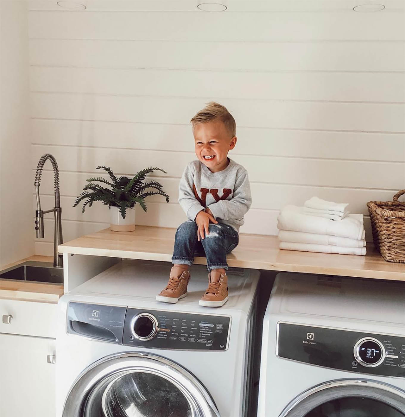 beckam andrew laundry